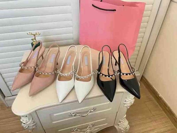 sandals 22s luxury designer women pump sandal dress shoes high heels patent leather slingback pumps crystal embellished strap pointed toe, Black
sandals 22s luxury designer women pump sandal dress shoes high heels patent leather slingback pumps crystal embellished strap pointed toe, Black