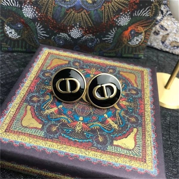 2022 fashion 20% off designer jewelry d high-end version letter drop glue black round earrings women's light luxury fashion earrings ac, Golden
2022 fashion 20% off designer jewelry d high-end version letter drop glue black round earrings women's light luxury fashion earrings ac, Golden