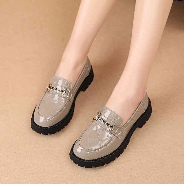 dress shoes lefu shoes women's leather spring and summer middle heel thick soled small round head metal chain large size patent z05v, Black
dress shoes lefu shoes women's leather spring and summer middle heel thick soled small round head metal chain large size patent z05v, Black