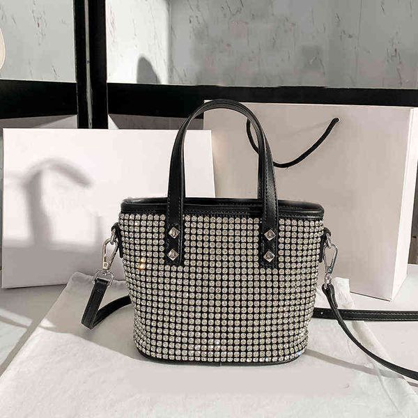 evening bags shoulder wedding hand designer purses and s for women le rhinestones tote s shopper silver shiny beauty diamond 220330
evening bags shoulder wedding hand designer purses and s for women le rhinestones tote s shopper silver shiny beauty diamond 220330