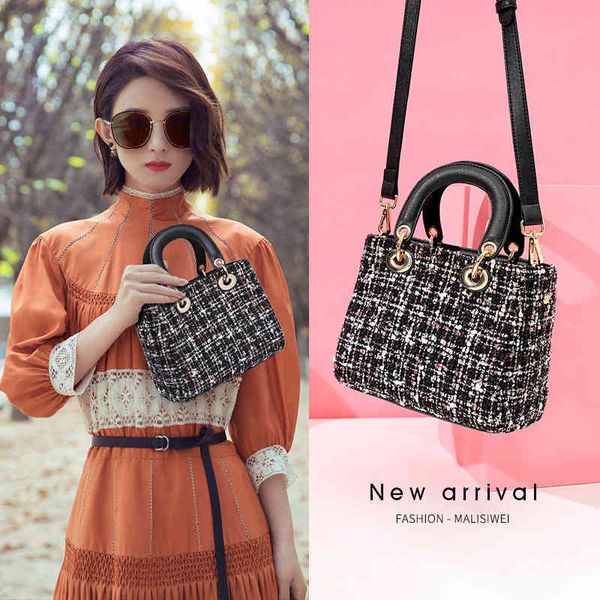 spring and summer 2022 new large capacity women's limited foreign style fashion versatile ins portable messenger bag luxury designer
spring and summer 2022 new large capacity women's limited foreign style fashion versatile ins portable messenger bag luxury designer