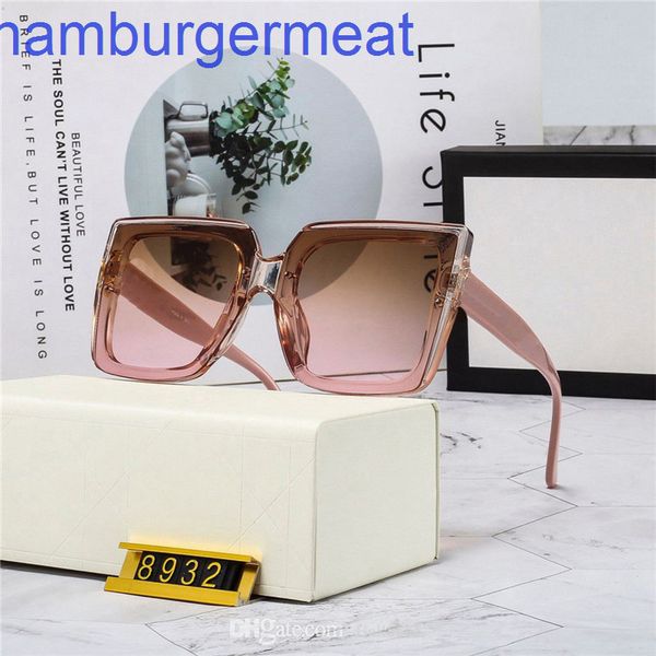 fashion classic dign polarized 2022 luxury sunglass for men women pilot sun glass uv400 eyewear metal frame lens 8932 with box and case, White;black
fashion classic dign polarized 2022 luxury sunglass for men women pilot sun glass uv400 eyewear metal frame lens 8932 with box and case, White;black