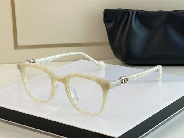 optical eyeglasses for men women retro jennie-zen style anti-blue light lens plate full frame with box, White;black
optical eyeglasses for men women retro jennie-zen style anti-blue light lens plate full frame with box, White;black
