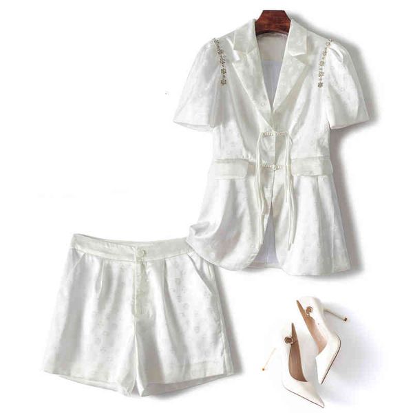 women's tracksuits export trade original order tail goods label cutting mall light luxury europe station summer suit collar satin short, Gray
women's tracksuits export trade original order tail goods label cutting mall light luxury europe station summer suit collar satin short, Gray