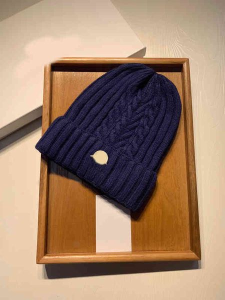 cloches family knitted wool hat net red counter the same type of men and women couple pile cold, Blue;gray
cloches family knitted wool hat net red counter the same type of men and women couple pile cold, Blue;gray