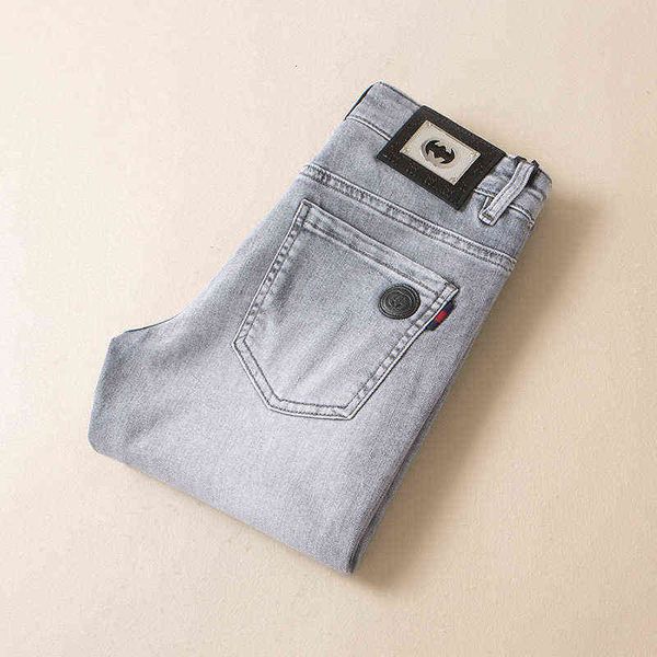 spring 2022 men's light blue boutique simple medium waist micro elastic small straight jeans
spring 2022 men's light blue boutique simple medium waist micro elastic small straight jeans