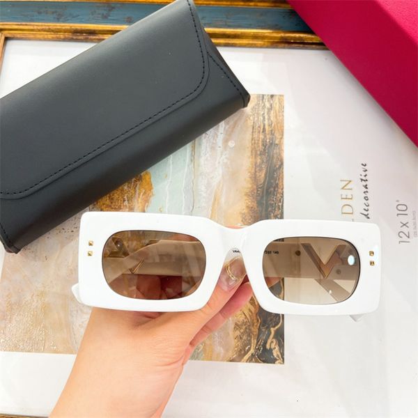 sunglasses warren's box ins net red same fashion small frame sunglasses va4094, White;black
sunglasses warren's box ins net red same fashion small frame sunglasses va4094, White;black