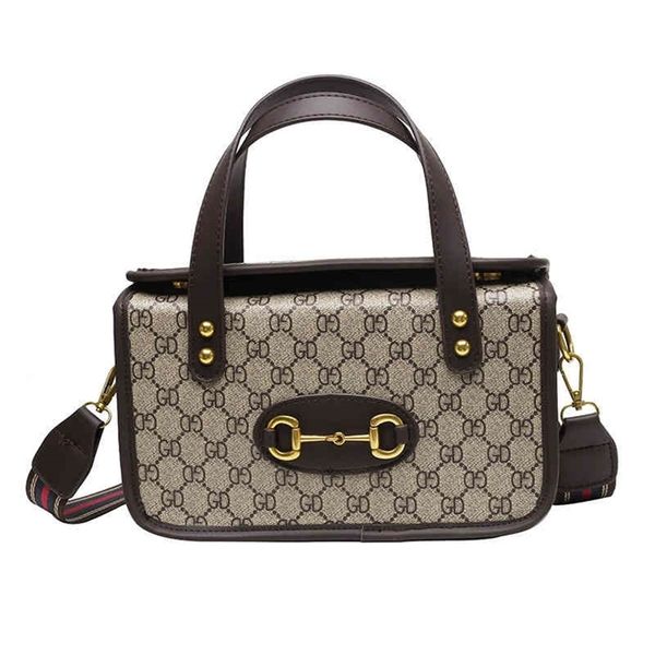68% off women's new summer fashion texture single shoulder messenger bag large capacity leisure portable small square bag
68% off women's new summer fashion texture single shoulder messenger bag large capacity leisure portable small square bag