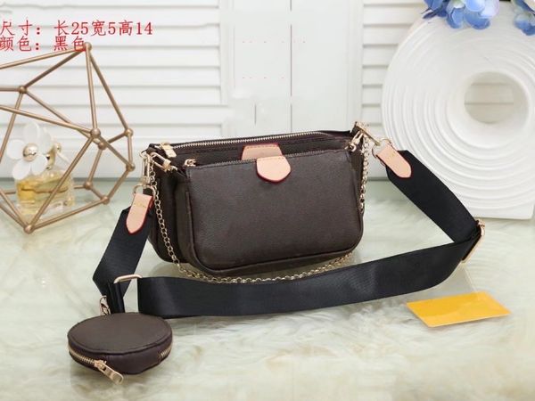 foreign trade goods source high texture european and american fashion with 6 color shoulder strap 2 crossbody three-piece set mahjong bag 
foreign trade goods source high texture european and american fashion with 6 color shoulder strap 2 crossbody three-piece set mahjong bag