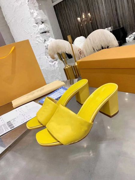 2022 brand women's slippers r women's sandals summer fashion manufacturer board high heels slippers luxury casual shoes women', Black
2022 brand women's slippers r women's sandals summer fashion manufacturer board high heels slippers luxury casual shoes women', Black