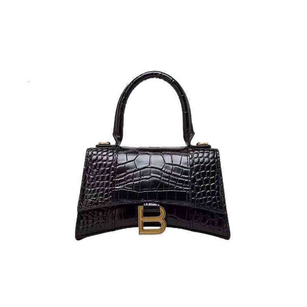 classic designer balencaigas'ss handbags b paris family bag hourglass women's 2022 fashion messenger underarm leather word buckle
classic designer balencaigas'ss handbags b paris family bag hourglass women's 2022 fashion messenger underarm leather word buckle