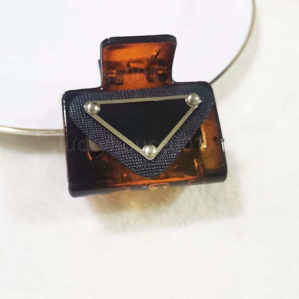 2022 fashion hair clips personality retro classic inverted triangle simple hairpin small square clip multifunctional multi-color optional hi, Golden;silver
2022 fashion hair clips personality retro classic inverted triangle simple hairpin small square clip multifunctional multi-color optional hi, Golden;silver
