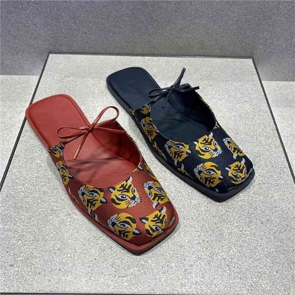 small c family new spring women's flat heel flat2022 trendy fashion design all-match ladies slippers, Black
small c family new spring women's flat heel flat2022 trendy fashion design all-match ladies slippers, Black