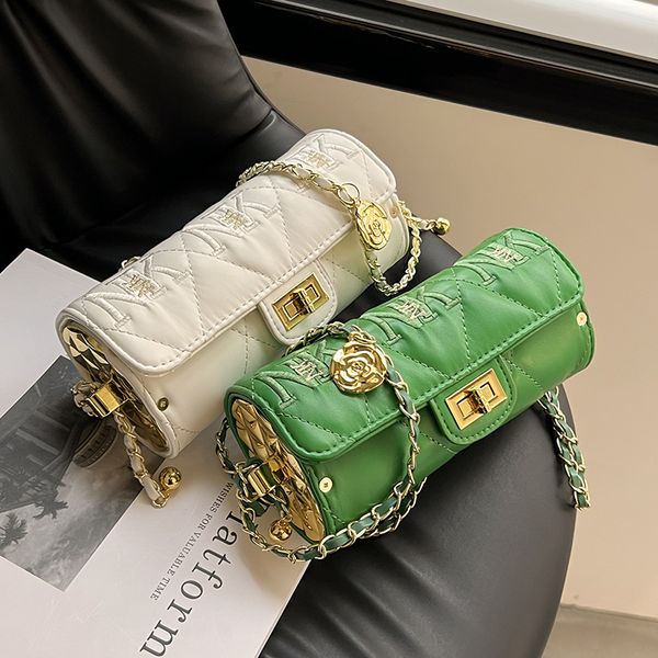 designer bags 2022 new retro chain cylinder light luxury texture baguette bag rhombus lock single shoulder messenger bag 18cm
designer bags 2022 new retro chain cylinder light luxury texture baguette bag rhombus lock single shoulder messenger bag 18cm