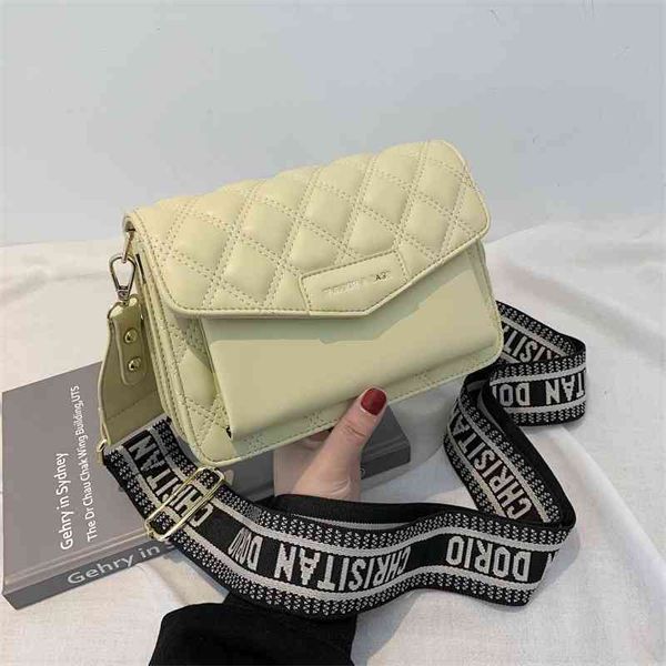 70% factory online sale summer fresh high-grade sense style summer versatile small square bag
70% factory online sale summer fresh high-grade sense style summer versatile small square bag
