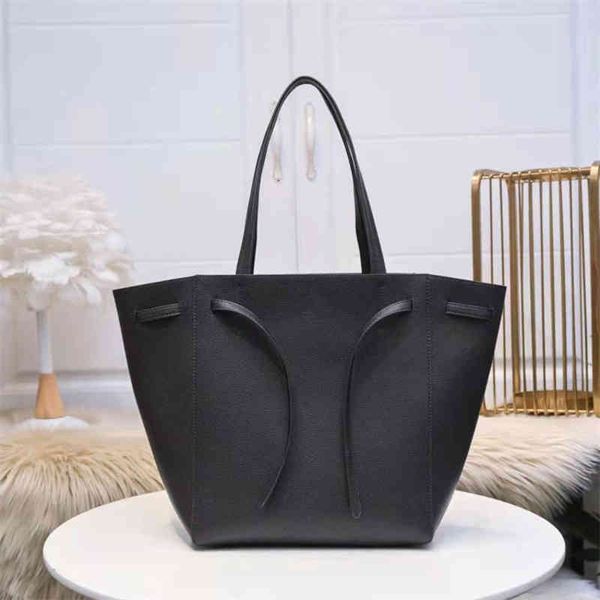 evening bags drawstring style versatile large capacity tote bag commuting leather shopping bag one shoulder handbag female
evening bags drawstring style versatile large capacity tote bag commuting leather shopping bag one shoulder handbag female