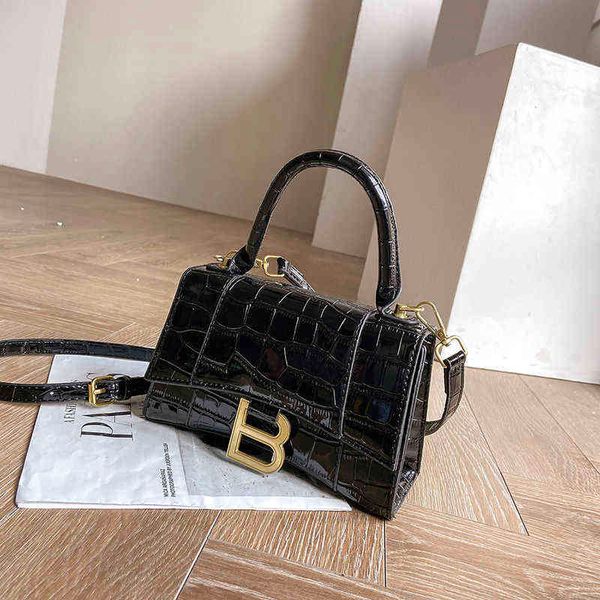 handbag women's bag high appearance hourglass crocodile cross bag minority handbag shoulder bag
handbag women's bag high appearance hourglass crocodile cross bag minority handbag shoulder bag
