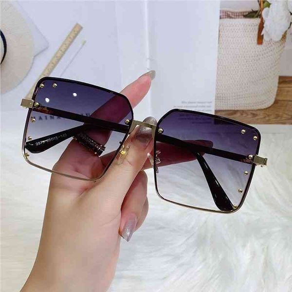 designer ray cycle luxurious adita quay fashion sunglasses womans mens new gradient copy fashion cut edge frame driving large face thin, White;black
designer ray cycle luxurious adita quay fashion sunglasses womans mens new gradient copy fashion cut edge frame driving large face thin, White;black