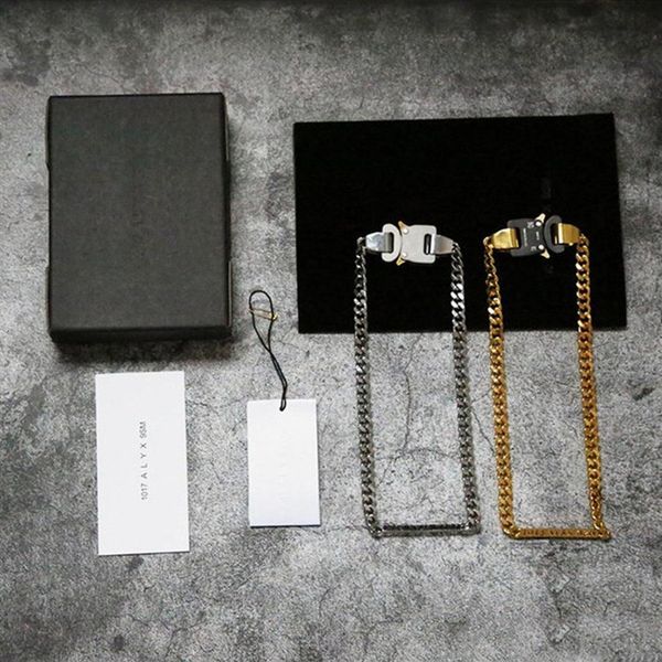 2021 new hero chain 1017-alyx-9sm buckle necklace men women golden white openwork letters alyx necklaces lf5x2693, Silver
2021 new hero chain 1017-alyx-9sm buckle necklace men women golden white openwork letters alyx necklaces lf5x2693, Silver