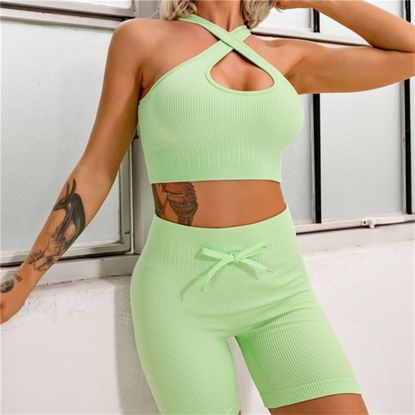 lady casual tracksuit 2pcs/set women sport suit yoga gym workout clothes short sleeve fitness crop running shorts 220330, Gray
lady casual tracksuit 2pcs/set women sport suit yoga gym workout clothes short sleeve fitness crop running shorts 220330, Gray