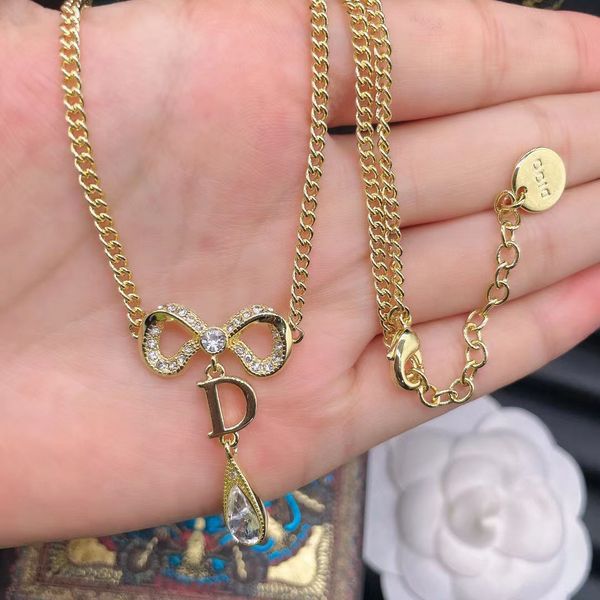 factory direct brand d's new cd letter necklace 2022 dijia red star same female necklaces for women, Silver
factory direct brand d's new cd letter necklace 2022 dijia red star same female necklaces for women, Silver