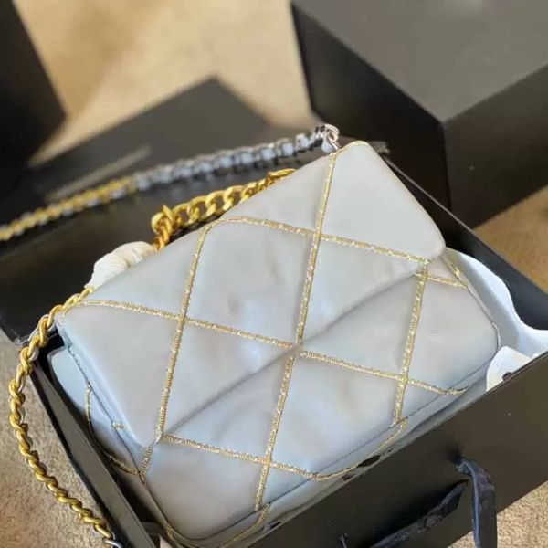mini flap luxury coin purse solid color genuine leather classic handbags ladies crossbody bags timeless diamond quilting shoulder wallets ho 
mini flap luxury coin purse solid color genuine leather classic handbags ladies crossbody bags timeless diamond quilting shoulder wallets ho