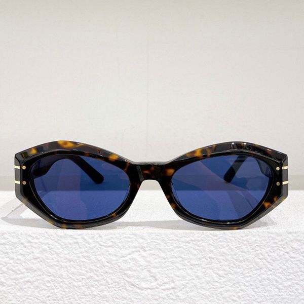 luxury sunglasses womens signature b1u oval sunglasses acetate frame fashion trend ladies spring summer travel vacation blue lenses uv prote, White;black
luxury sunglasses womens signature b1u oval sunglasses acetate frame fashion trend ladies spring summer travel vacation blue lenses uv prote, White;black