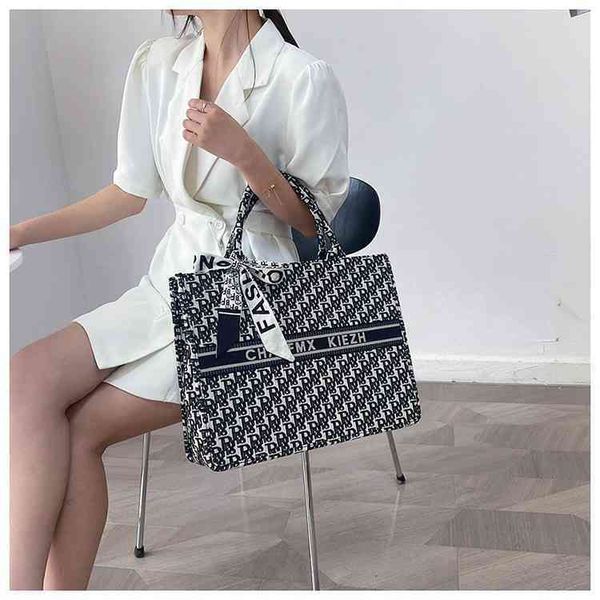 fashion large bag female canvas embroidery large capacity one shoulder armpit ba