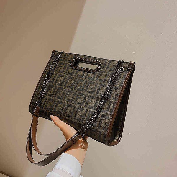 niche fashion portable versatile trend messenger korean version foreign style one shoulder premium tote bag women's 2022 new
niche fashion portable versatile trend messenger korean version foreign style one shoulder premium tote bag women's 2022 new