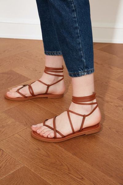 trendyol women sandals takss21sd0026 sandalias sandales femmes t sandalias de las mujeres 220422, Black
trendyol women sandals takss21sd0026 sandalias sandales femmes t sandalias de las mujeres 220422, Black