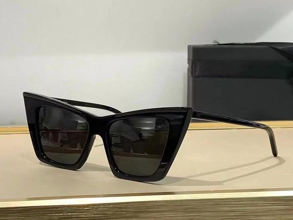 2022 designers sunglasses luxury sunglasses stylish fashion polarized for mens womens glass uv400, White;black
2022 designers sunglasses luxury sunglasses stylish fashion polarized for mens womens glass uv400, White;black