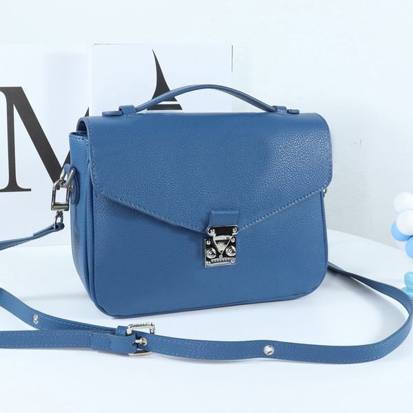 designer handbag shoulder chain bag clutch flap totes bags wallet check velour thread purse double letters solid hasp waist square stripes w
designer handbag shoulder chain bag clutch flap totes bags wallet check velour thread purse double letters solid hasp waist square stripes w
