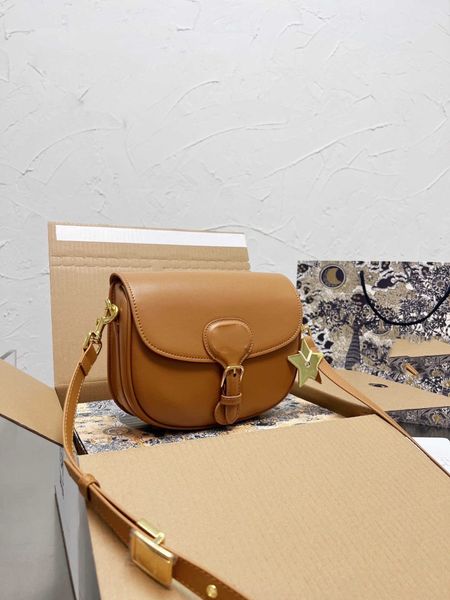 saddle brand classic designers shoulder bags crossbody bag genuine leather luxury handbags size 23*20cm
saddle brand classic designers shoulder bags crossbody bag genuine leather luxury handbags size 23*20cm