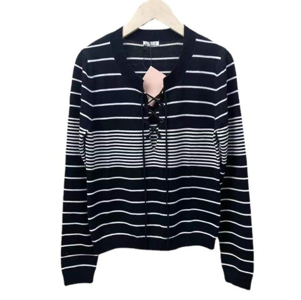 219 2022 runway spring brand same style long sleeve black pullover fashion clothes womens yuanf, White;black
219 2022 runway spring brand same style long sleeve black pullover fashion clothes womens yuanf, White;black