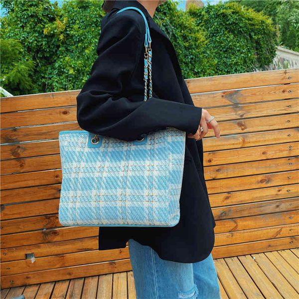 ladies fashion personality trend new brand bag wholesale version single shoulder diagonal cross women's nizi wing handbag lattice chain
ladies fashion personality trend new brand bag wholesale version single shoulder diagonal cross women's nizi wing handbag lattice chain