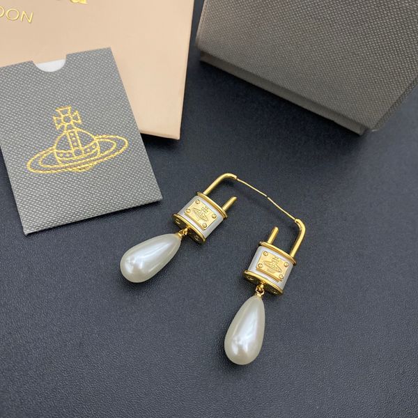 jewelry designer earrings ear stud designers brand 18k gold plated geometry v-letter fashion women imitation pearl earring wedding party jew, Golden;silver
jewelry designer earrings ear stud designers brand 18k gold plated geometry v-letter fashion women imitation pearl earring wedding party jew, Golden;silver