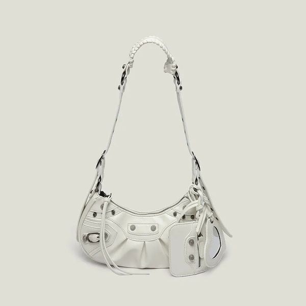 designer underarm bag luxury rivet locomotive bags net red same three in one wrinkled crescent handbag single shoulder messenger bag with mi
designer underarm bag luxury rivet locomotive bags net red same three in one wrinkled crescent handbag single shoulder messenger bag with mi