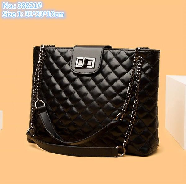 wholesale factory ladies leather shoulder bags classic sewing plaid chain bag elegant black queen womes backpack head leather solid color fa
wholesale factory ladies leather shoulder bags classic sewing plaid chain bag elegant black queen womes backpack head leather solid color fa