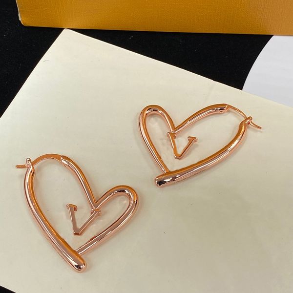 stud lady fashion earring designer heart shape hoop and letter sign luxury earrings high end jewelry for woman multiple optional t2302032, Golden;silver
stud lady fashion earring designer heart shape hoop and letter sign luxury earrings high end jewelry for woman multiple optional t2302032, Golden;silver