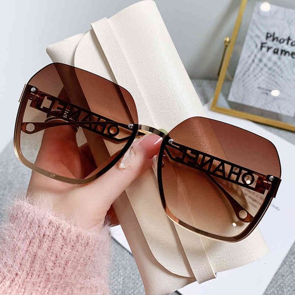 sunglasses 2022 women's fashion metal frameless net red trend versatile plain face street p, White;black
sunglasses 2022 women's fashion metal frameless net red trend versatile plain face street p, White;black