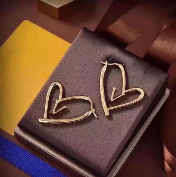 u1 designer jewelry luxury womens earring classic love hoop earrings fashion style studs gold plated stud brand earrings for women girls par, Golden;silver
u1 designer jewelry luxury womens earring classic love hoop earrings fashion style studs gold plated stud brand earrings for women girls par, Golden;silver