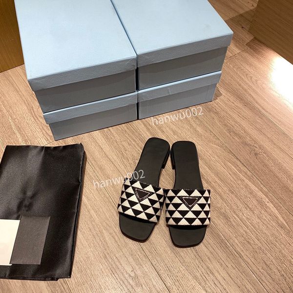 2022 women slippers flower embroidered floral brocade scuffs flip flops flats letters shoes, Black
2022 women slippers flower embroidered floral brocade scuffs flip flops flats letters shoes, Black