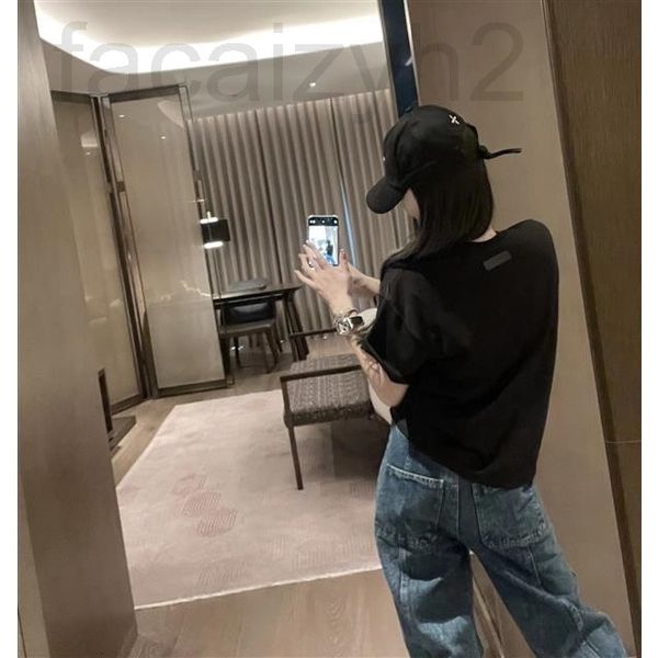 women's t-shirt designer chaopai 22 spring and summer new chest hardware skin cross t-shirt fake pocket decoration versatile couple sho, White
women's t-shirt designer chaopai 22 spring and summer new chest hardware skin cross t-shirt fake pocket decoration versatile couple sho, White