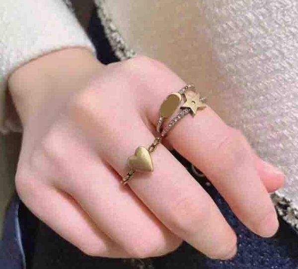 ring love charm bague homme fashion men or woman diamond moissanite rings engagement ring original packaging three-piece set with star lette, Golden;silver
ring love charm bague homme fashion men or woman diamond moissanite rings engagement ring original packaging three-piece set with star lette, Golden;silver