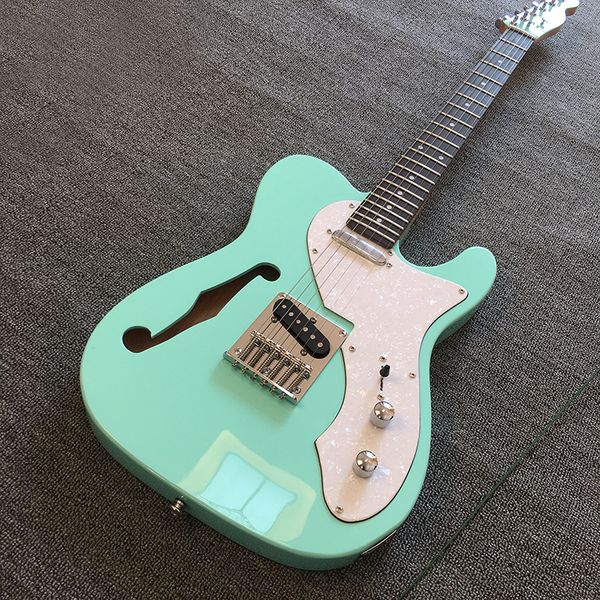 classic f-hole electric guitar, professional performance level, good timbre, comfortable feel, delivery to home
classic f-hole electric guitar, professional performance level, good timbre, comfortable feel, delivery to home