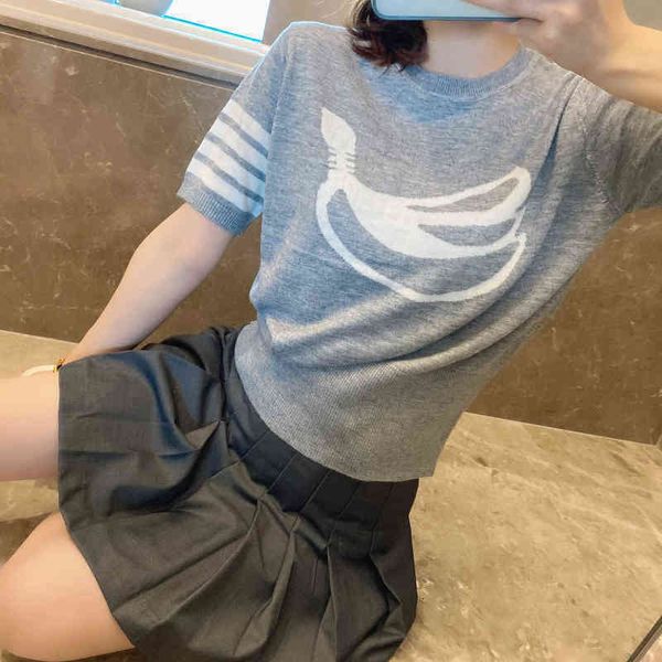 tb 2022 summer four bar round neck t-shirt wool sweater women's versatile loose short sleeve casual classic four stripes designer simpl, White
tb 2022 summer four bar round neck t-shirt wool sweater women's versatile loose short sleeve casual classic four stripes designer simpl, White