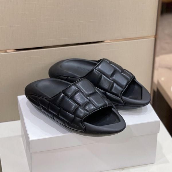 designer slippers pool pillow comfort sandals smooth calfskin slipper women mens flat letter mules shoes fashionable easy-to-wear rubber bot, Black
designer slippers pool pillow comfort sandals smooth calfskin slipper women mens flat letter mules shoes fashionable easy-to-wear rubber bot, Black