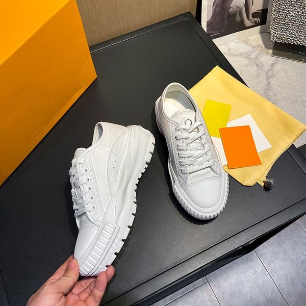 simple design women's casual shoes blend cotton canvas and calfskin trim platform sneakers alphabetic printing new style in spring & l, Black
simple design women's casual shoes blend cotton canvas and calfskin trim platform sneakers alphabetic printing new style in spring & l, Black