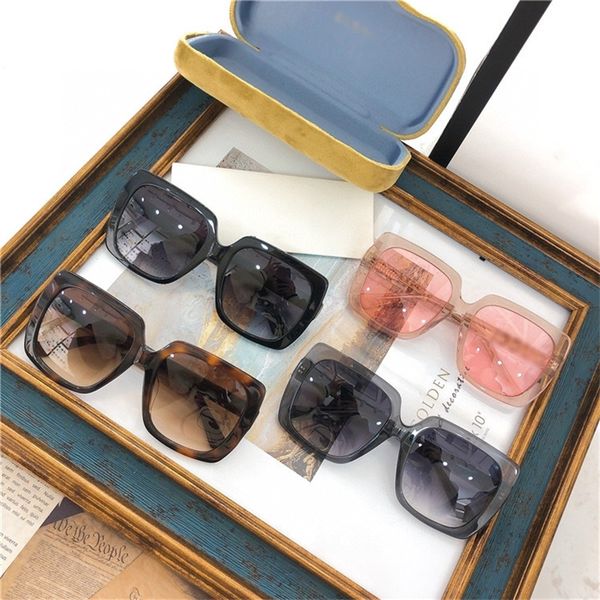 22% off 2022 luxury fashion design high version sunglasses new leg large frame chen same, White;black
22% off 2022 luxury fashion design high version sunglasses new leg large frame chen same, White;black