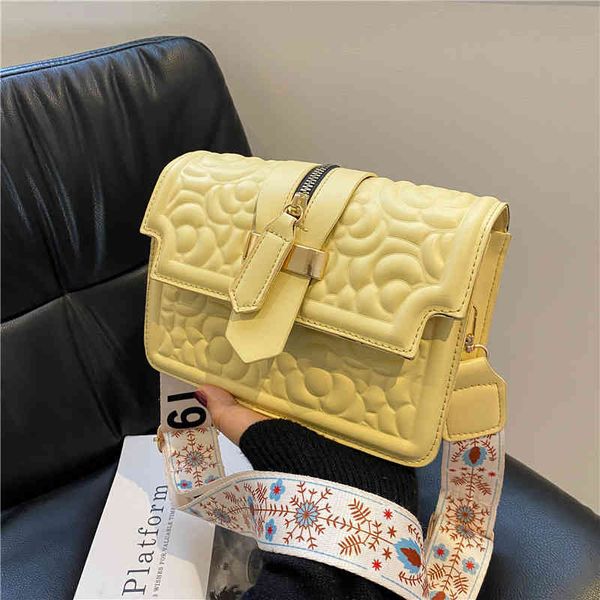 designer handbags high texture bag women's 2022 summer new trend fashion ling lattice chain one shoulder foreign style cross messenger
designer handbags high texture bag women's 2022 summer new trend fashion ling lattice chain one shoulder foreign style cross messenger